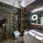 New Heaven Hotell