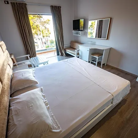 Отель New Heaven 4*