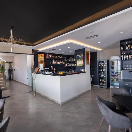Hotell New Heaven 4*