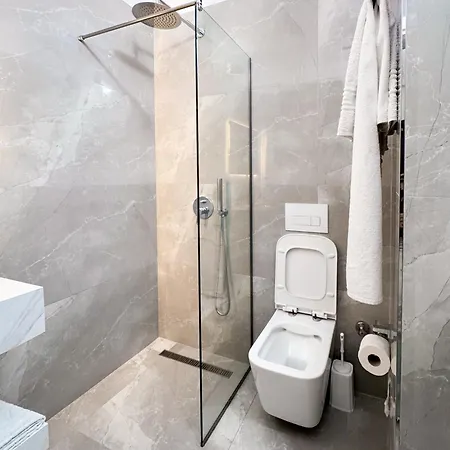New Heaven Hotell Sarandë