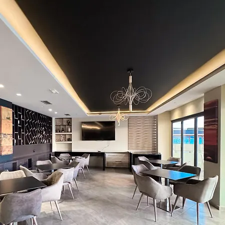 New Heaven Hotell Sarandë