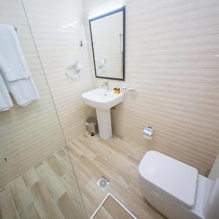 New Heaven Hotel