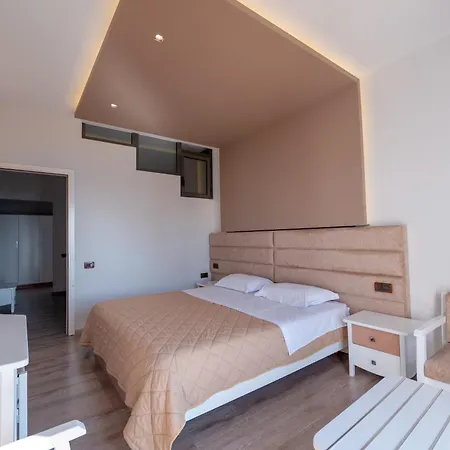 New Heaven Hotel Sarande