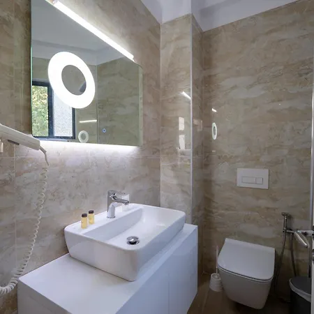 Hotel New Heaven Saranda