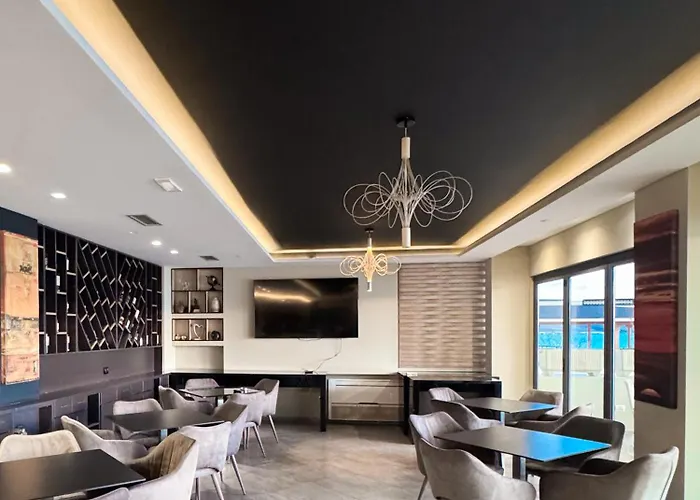 New Heaven ホテル Sarandë